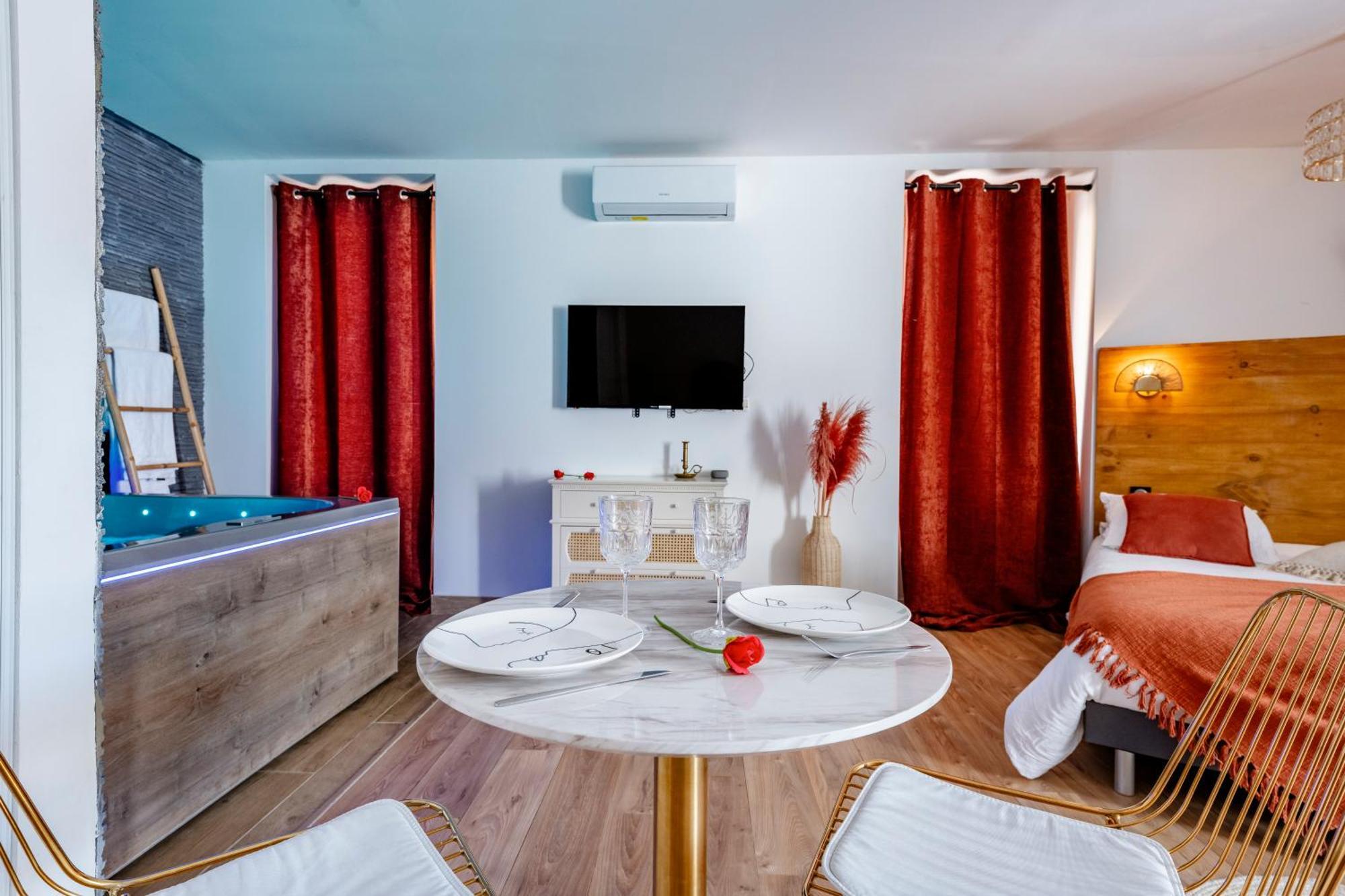 Apartment Loft Romantique - Privatif - Noctambulles Hyères