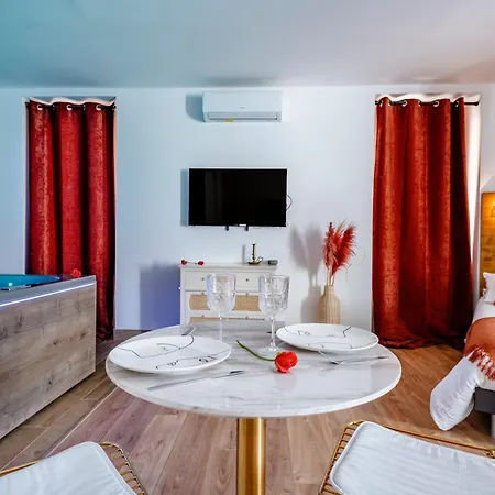 Loft Romantique - Spa Privatif - Spa Noctambulles Hyères Exterior foto